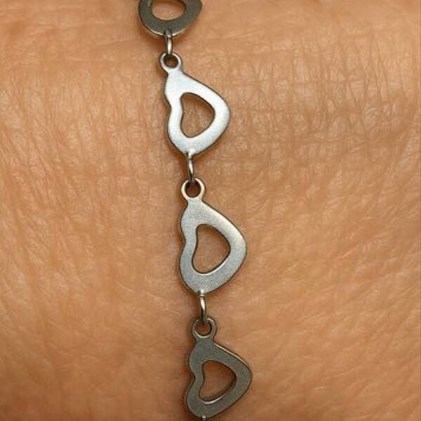 Armband doorzichtige Hartjes zilverkleur Elle D'elle