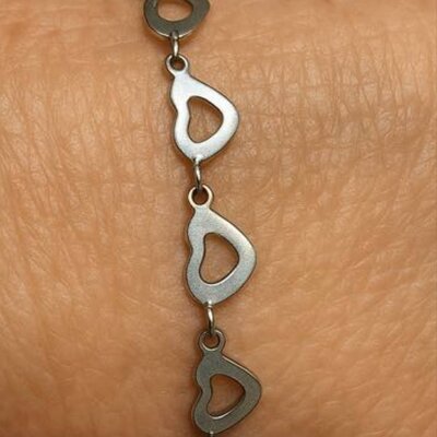 Armband doorzichtige Hartjes zilverkleur Elle D'elle