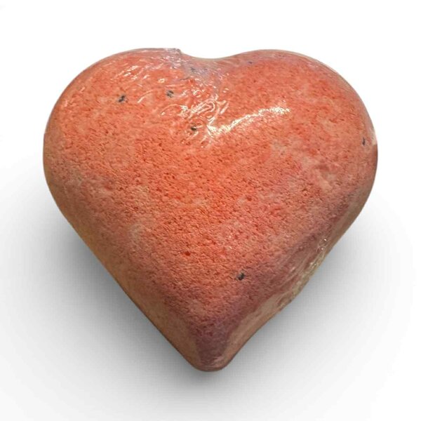 Bombes de bain en forme de cœurs effervescents délicatement parfumés arôme fraise.